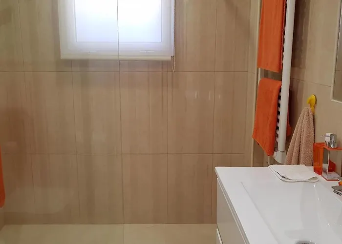 L157 Cabopino Lägenhet Marbella